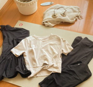 ルルレモン　ウェア